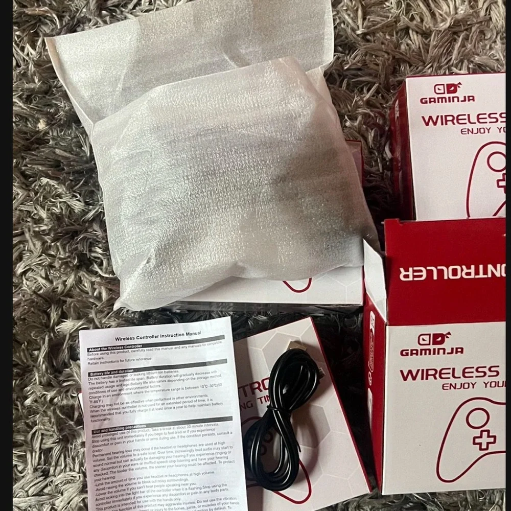 Wireless Controller - Red - Picture 3 of 4